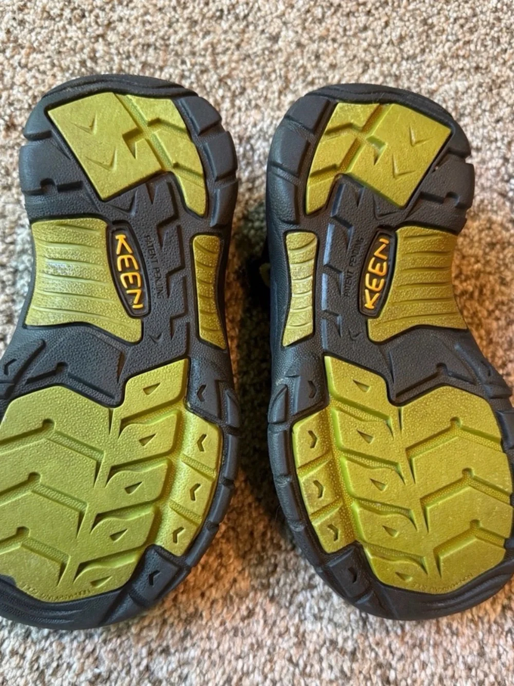 Keen Kids Black and Lime Closed-Toe Sport Sandals
